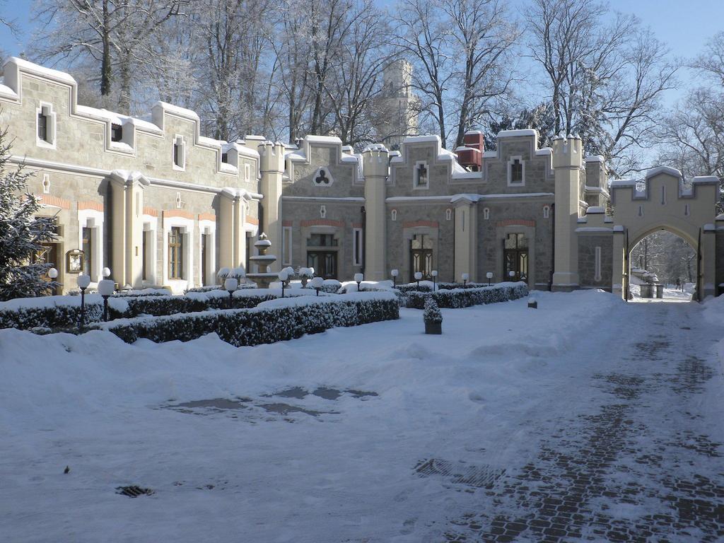 Hotel Stekl Hluboka nad Vltavou Exterior photo